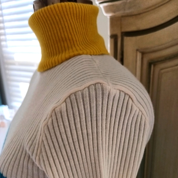 AWESOME AUTHENTIC EARLY 1970S RIBBED COLORBLOCK, TURTLENECK! - Picture 6 of 16